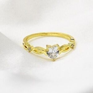 Gold Minimal Heart Ring
